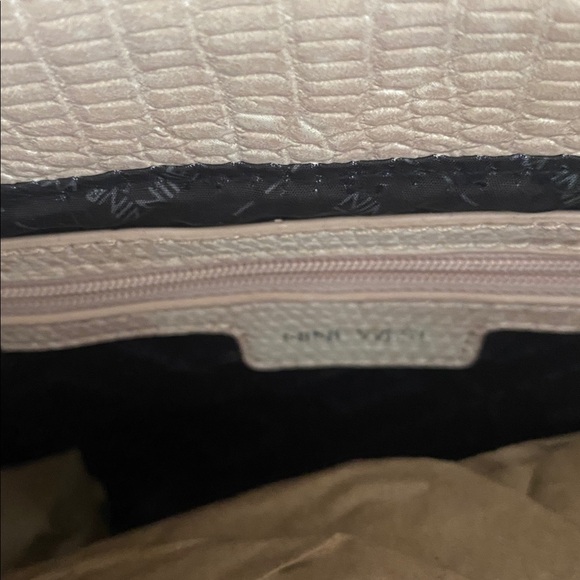 Nine West - Picture 3 of 3